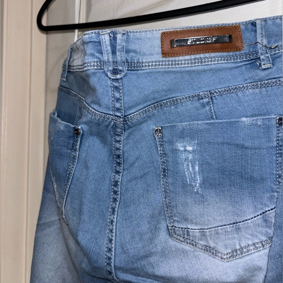 STUDIO F Flared Jeans - Picture 4 of 5